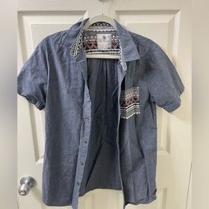 Men's Blue Short Sleeve Shirt with Patterned Accents